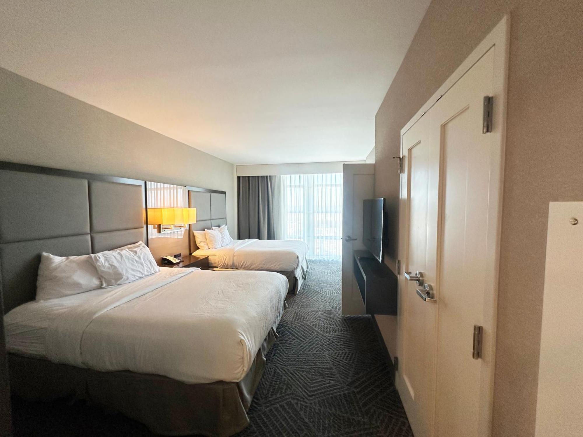 Embassy Suites By Hilton Kansas City Olathe Dış mekan fotoğraf