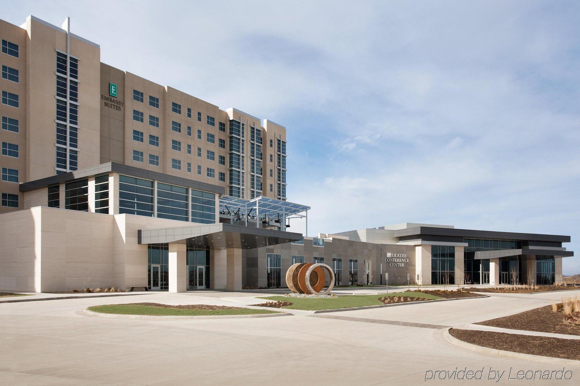 Embassy Suites By Hilton Kansas City Olathe Dış mekan fotoğraf